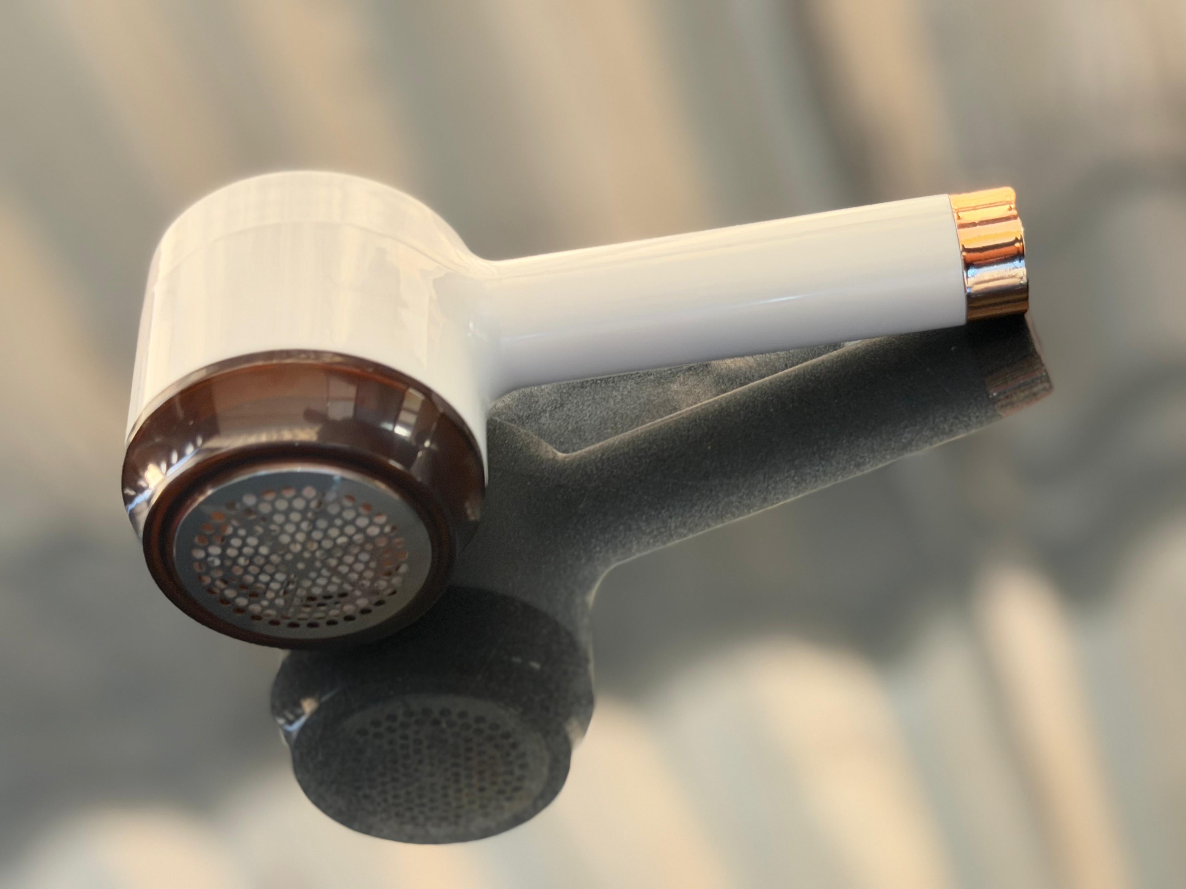 Luxury Electric Fabric Lint Remover & Clothes Shaver – White Gold Edition