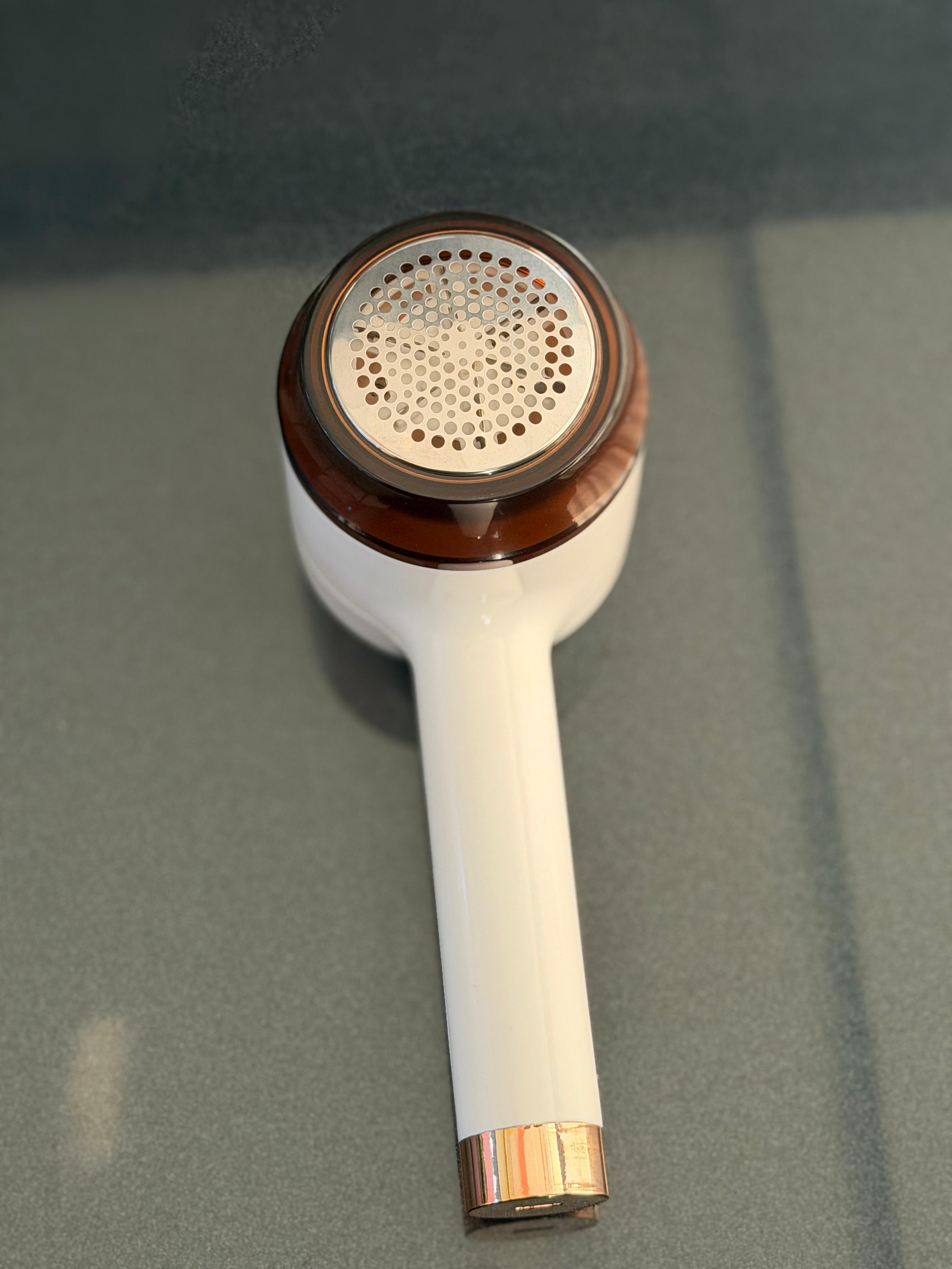 Luxury Electric Fabric Lint Remover & Clothes Shaver – White Gold Edition
